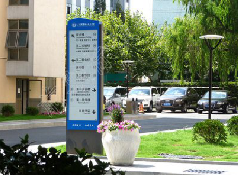 宿迁哪些因素影响宣传栏的制作？